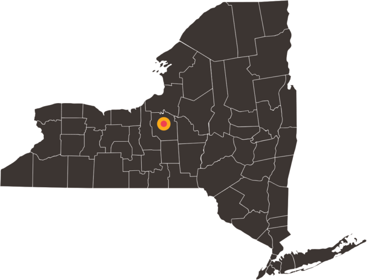Map of the state of New York with a yellow and red target on the city of Syracuse